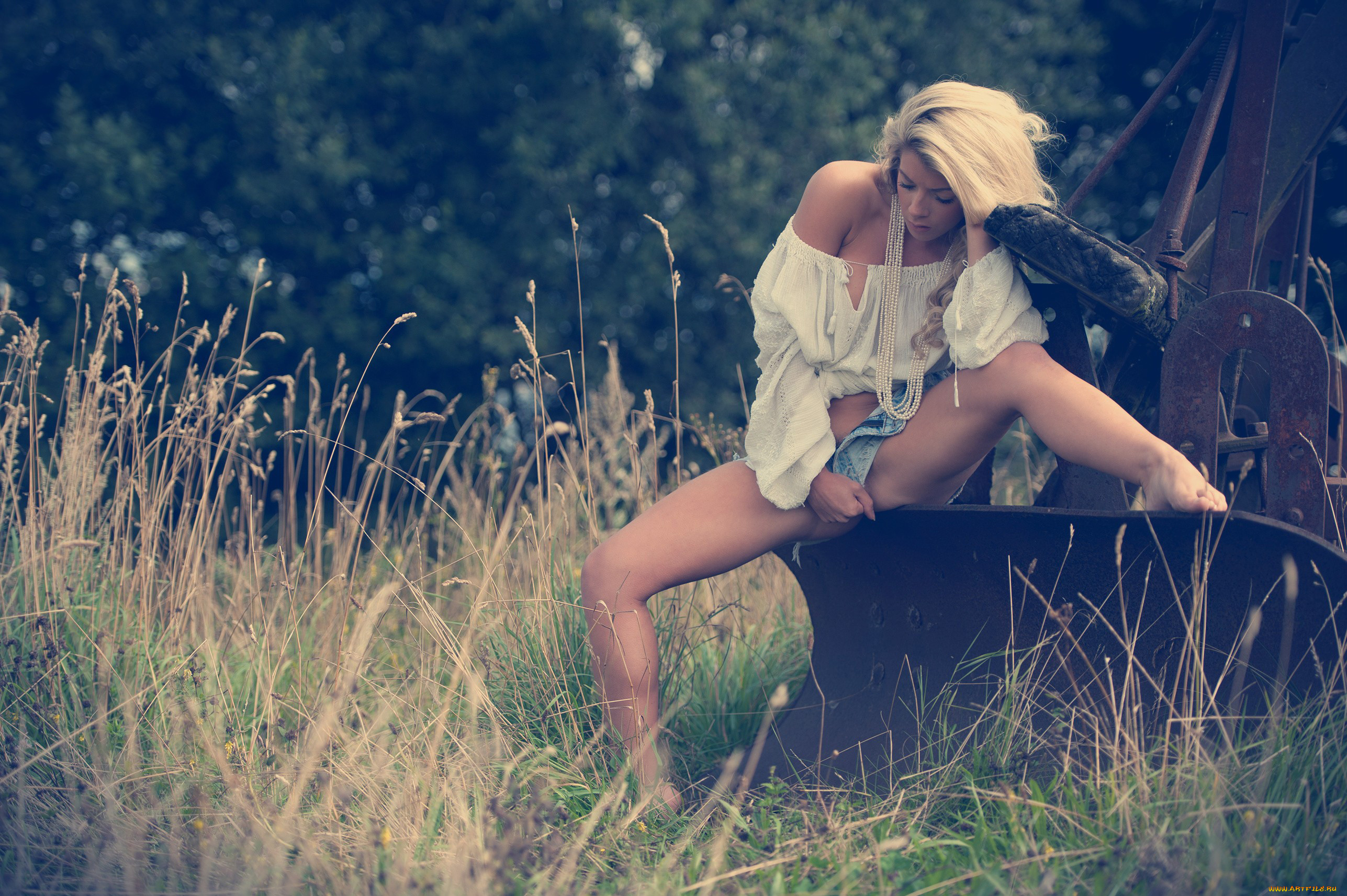 tillie feather, , tillie feather , tillie model, tillie, feather, , 